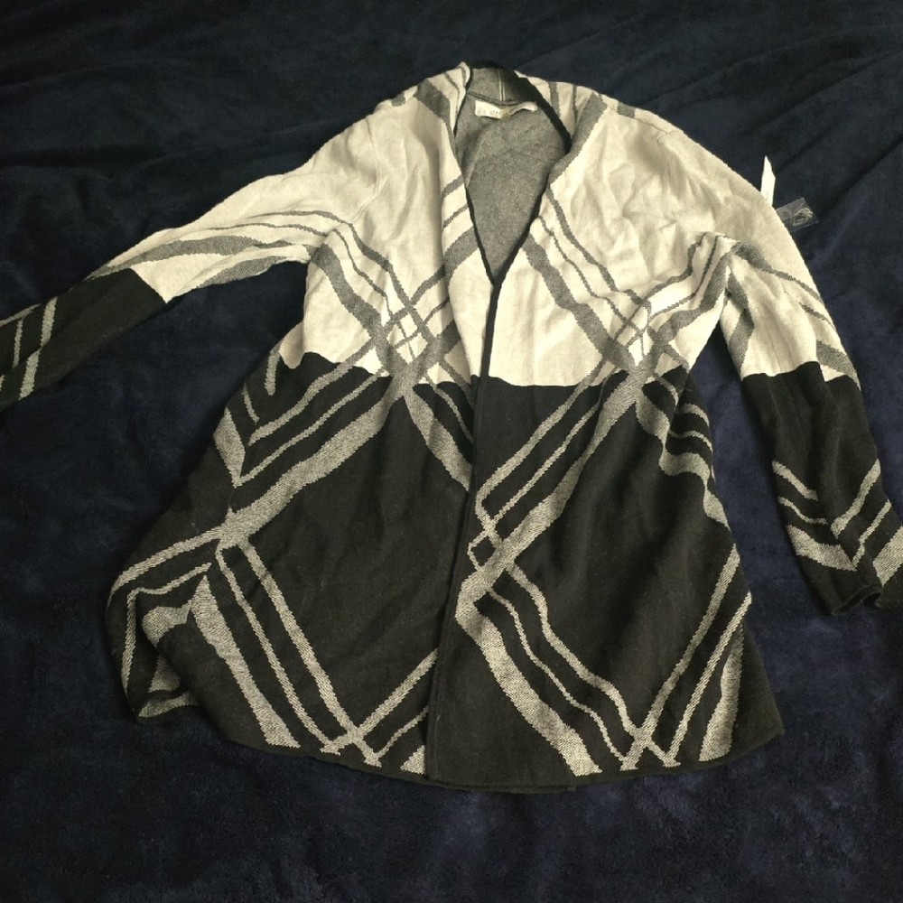 dressbarn Women's Gray and Black Cardigan